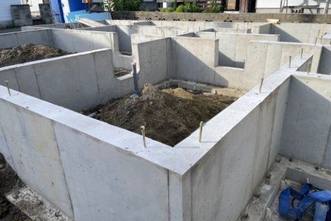 【2025.8.28】基礎工事中です。