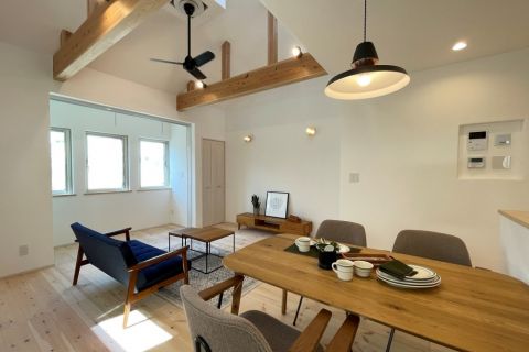 NEW【新築】ビルトインガレージのある住まい