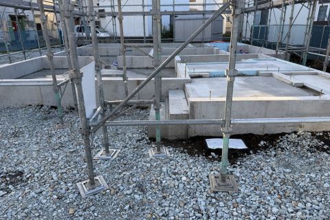 【2026.10.23】足場組み作業中です。