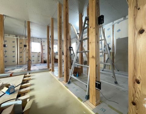 【2025.9.7】大工工事中です。 アイキャッチ画像