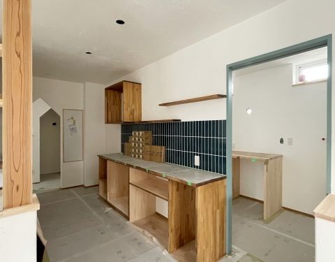 【2025.11.11】左官工事中です。 アイキャッチ画像