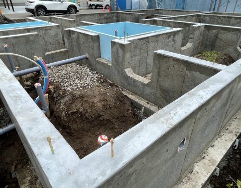 【2025.11.11】基礎工事中です。 アイキャッチ画像