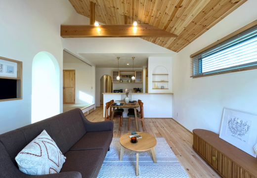 NEW【新築】勾配天井が心地よい、ナチュラルな平屋